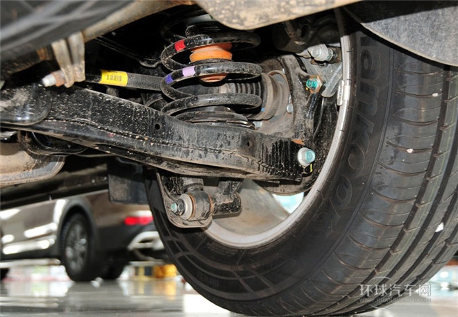 2015款 2.4L 自動(dòng)四驅(qū)智能型