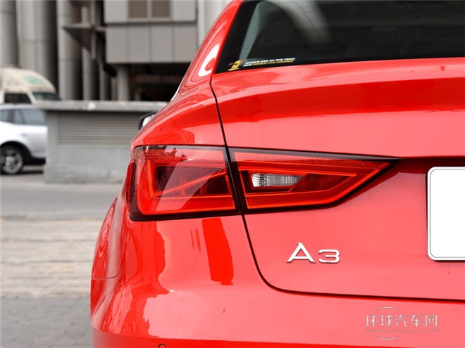 2015款 Limousine 45 TFSI S line 豪華型