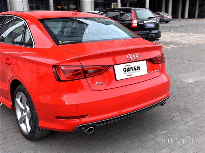 2015款 Limousine 45 TFSI S line 豪華型