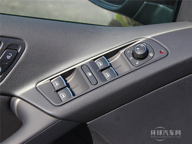 2015款 1.8TSI 手動兩驅限量版