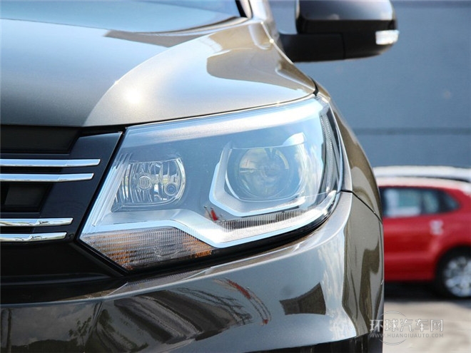 2015款 1.8TSI 手動(dòng)兩驅(qū)限量版