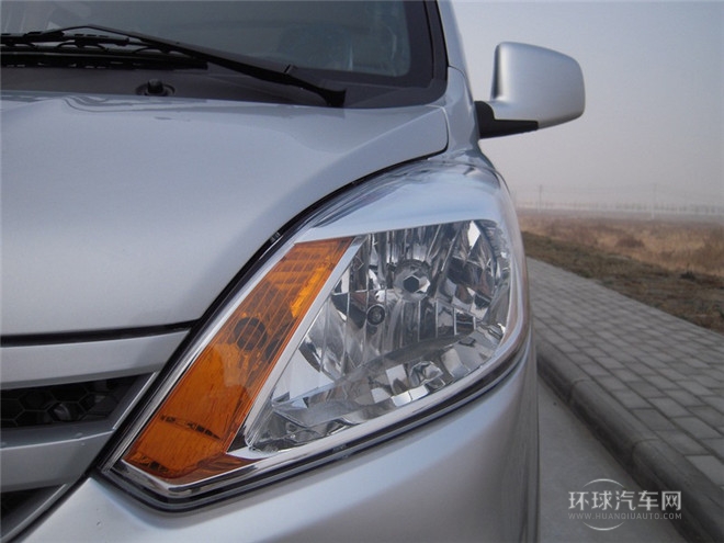 2015款 1.0L舒適型G10