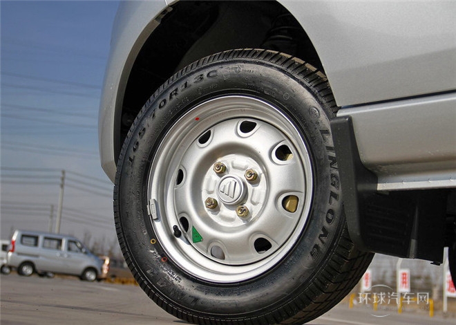 2015款 1.0L基本型LJ465Q