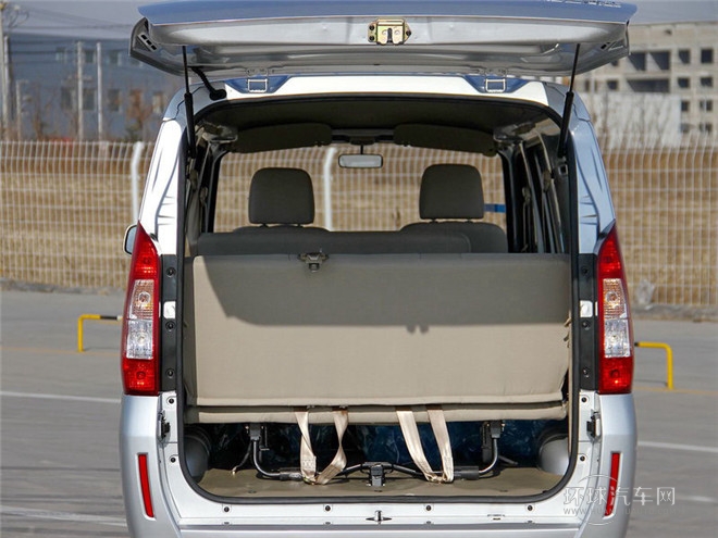 2015款 1.0L基本型LJ465Q