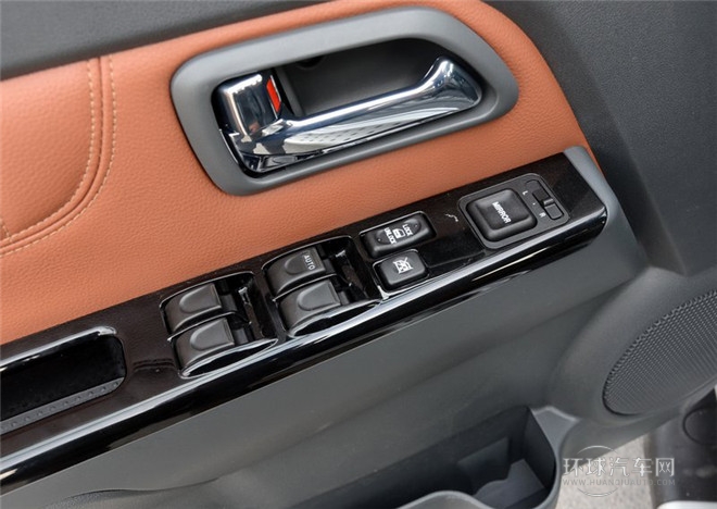 2014款 2.4L歐洲版 兩驅進取型大雙排4G69S4N