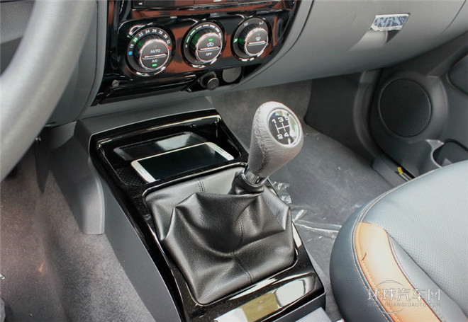 2014款 2.4L歐洲版 兩驅(qū)進(jìn)取型小雙排4G69S4N