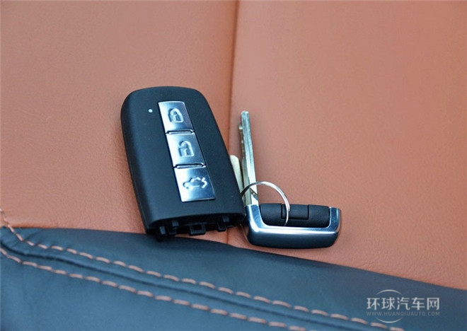 2015款 1.6L 手動智尚型