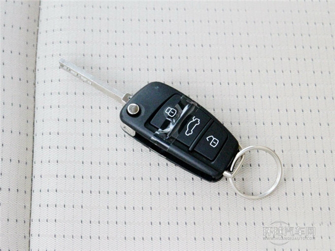 2015款 1.5L 手動趣尚版