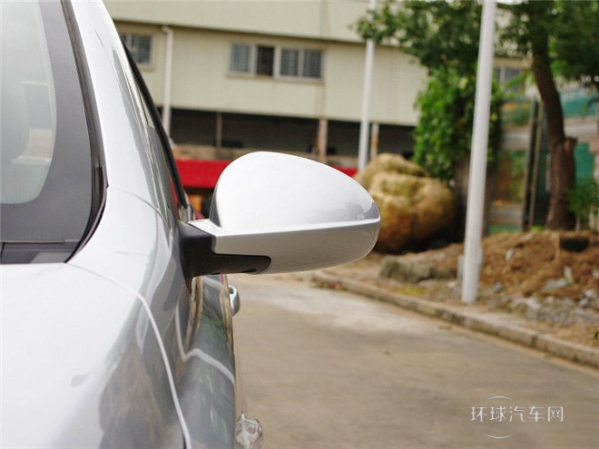 2015款 1.5L 手動趣尚版