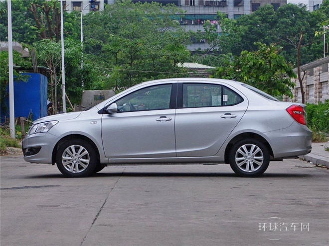 2015款 1.5L 手動趣尚版