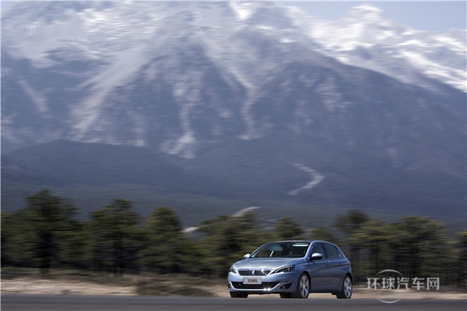 東風(fēng)標(biāo)致308S美圖