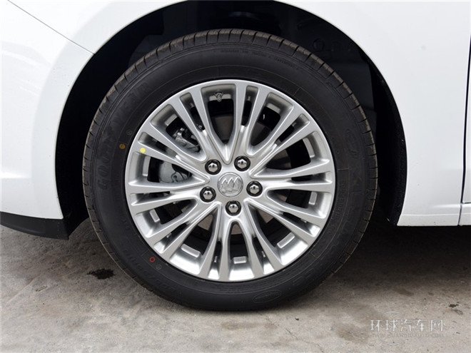 2015款 15N 手動精英型