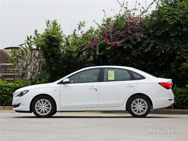 2015款 15N 自動進取型