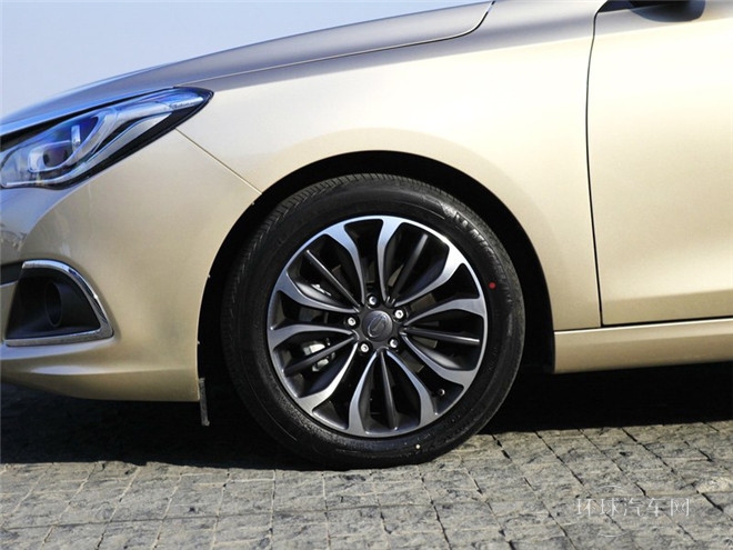 2015款 1.6T 手動風尚型