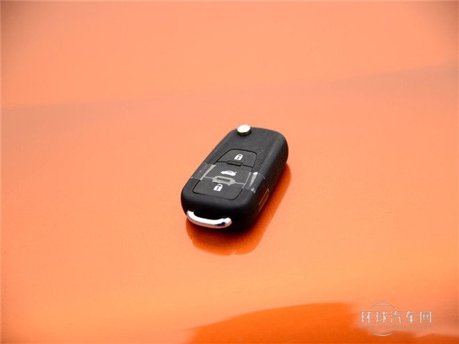 2015款 2.0TGI TST豪華版