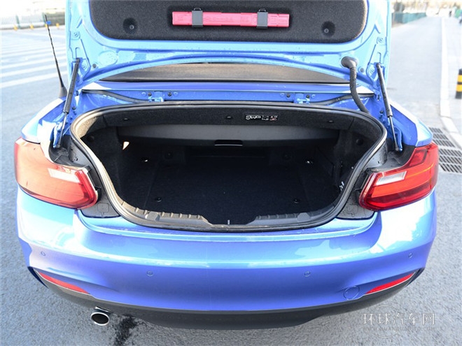 2015款 220i 敞篷轎跑車 領(lǐng)先型