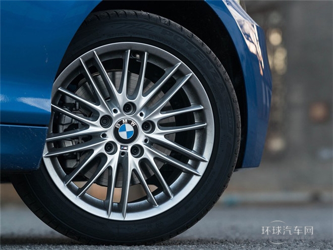 2015款 220i 敞篷轎跑車 M運動型