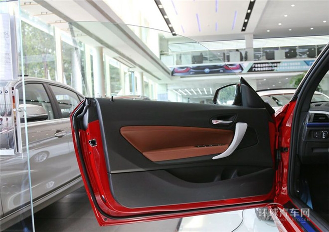 2015款 218i 敞篷轎跑車