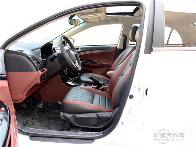 2015款 1.5L 手動(dòng)豪華型