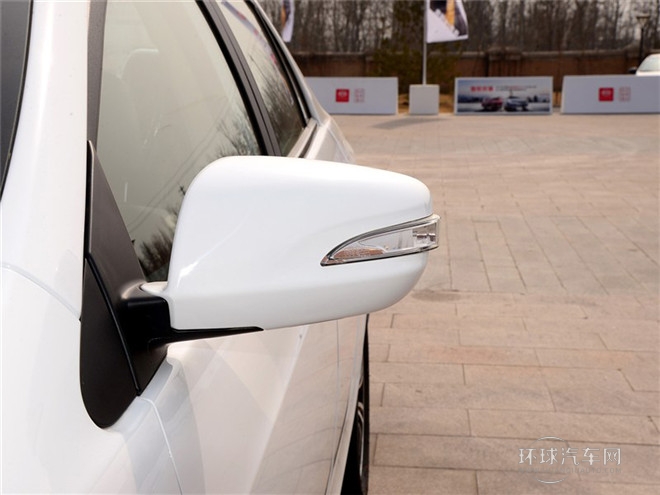 2015款 1.5L 手動豪華型