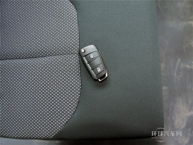 2015款 1.6L 豪華型