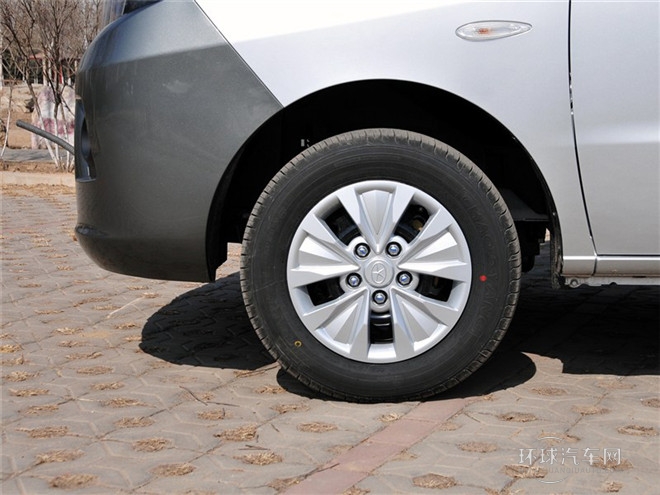 2015款 1.6L 豪華型