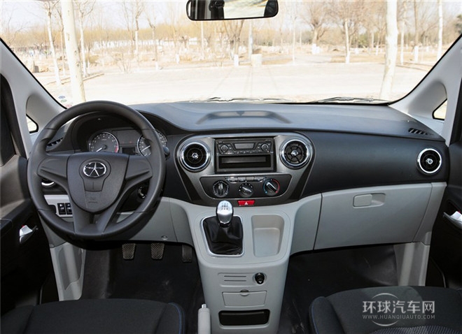 2015款 1.6L 豪華型