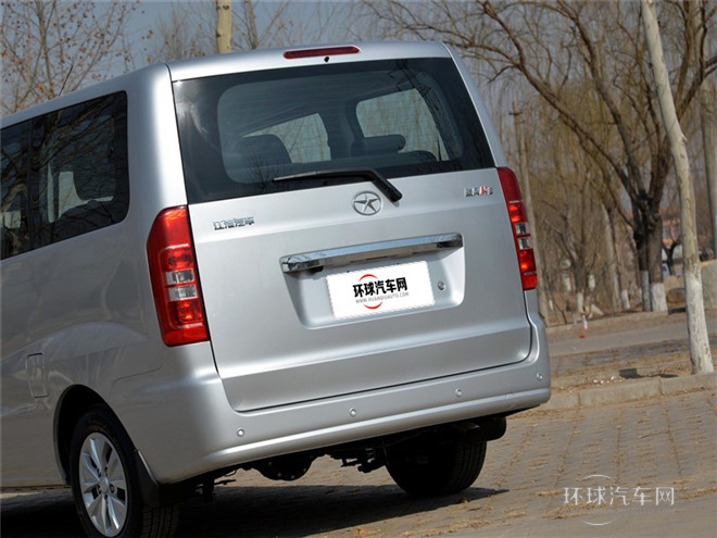 2015款 1.6L 豪華型