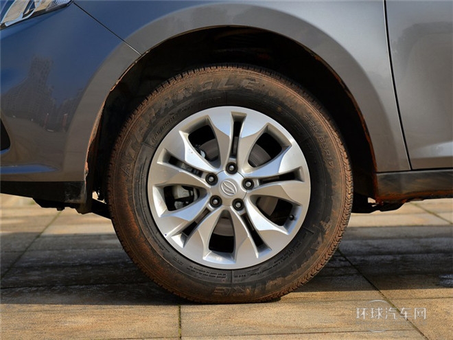 2015款 1.5T 手動創領版