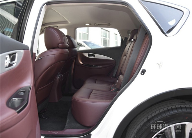 2015款 2.5L 豪華版