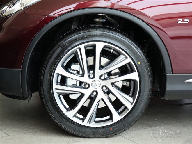 2015款 2.5L 舒適版