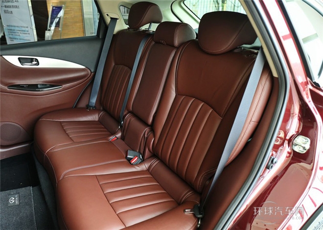 2015款 2.5L 舒適版