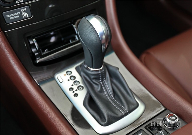 2015款 2.5L 舒適版