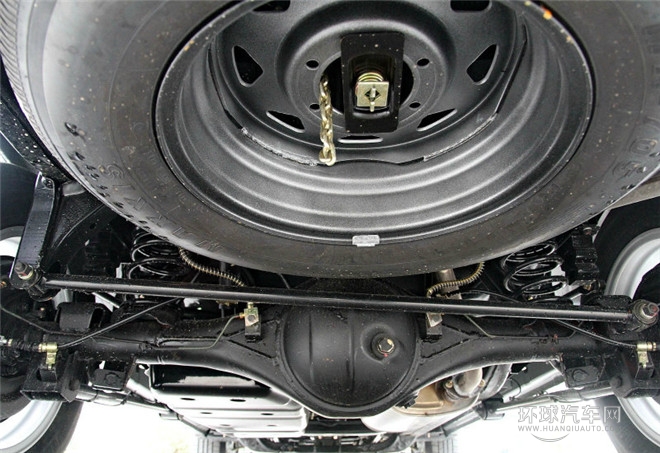 2015款 探索版 2.0T 柴油4X2豪華型