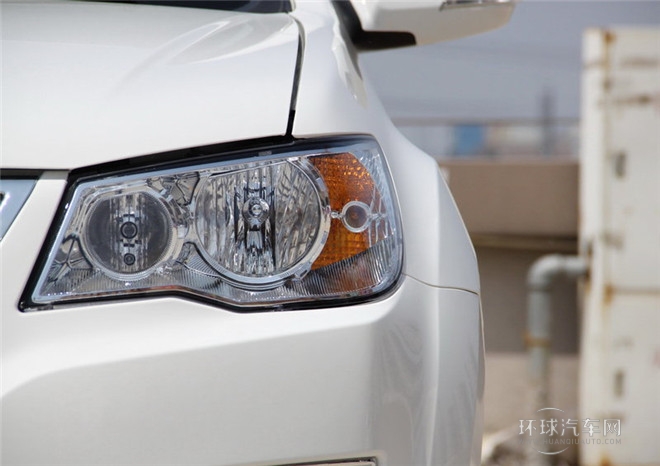 2015款 探索版 2.0T 柴油4X2豪華型