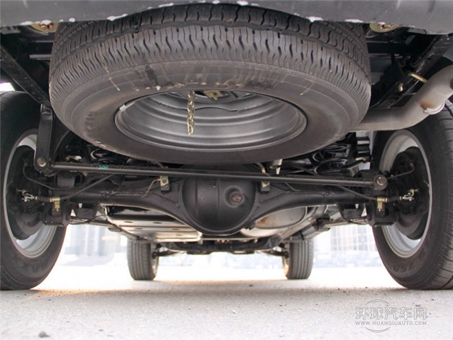 2015款 探索版 2.0T 柴油4X4超豪華型