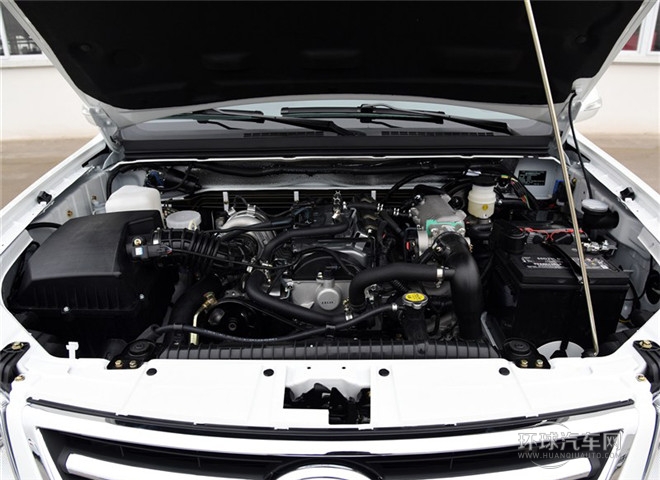 2015款 探索版 2.0T 汽油4X2超豪華型