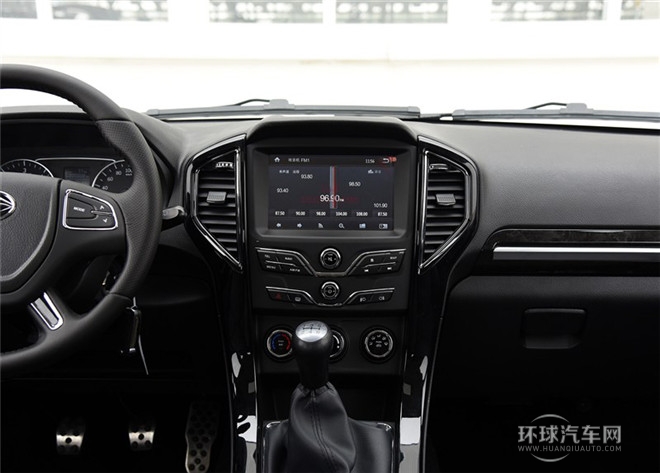 2015款 探索版 2.0T 汽油4X2超豪華型