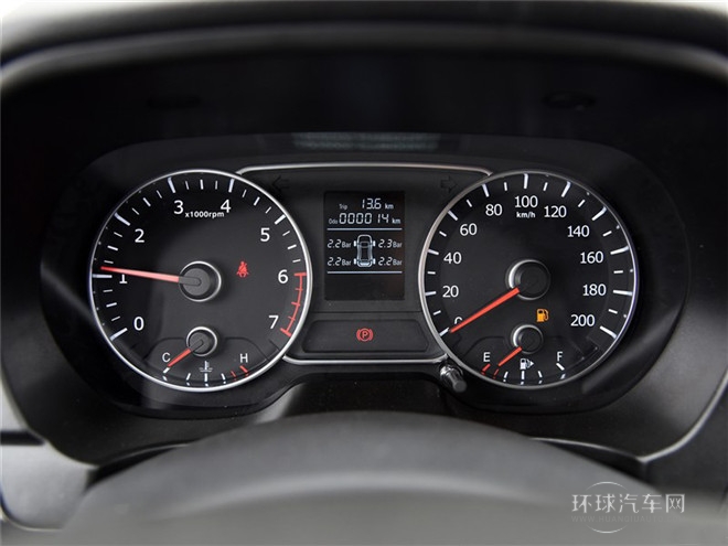 2015款 探索版 2.0T 汽油4X2豪華型