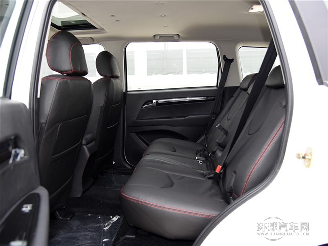 2015款 探索版 2.0T 汽油4X4超豪華型