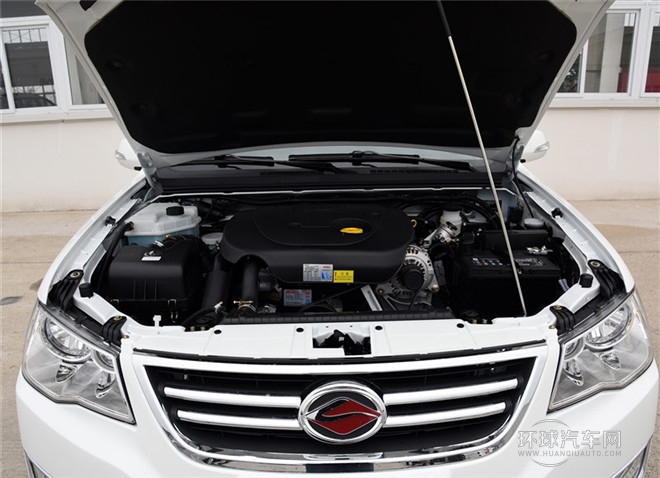 2015款 探索版 2.0T 汽油4X4超豪華型