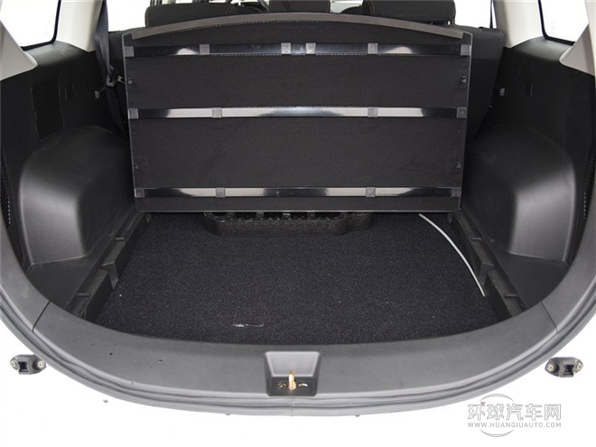 2015款 探索版 2.0T 汽油4X4豪華型