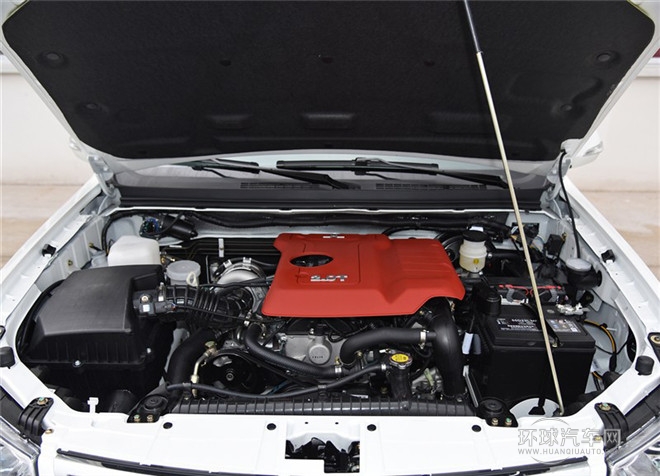 2015款 探索版 2.0T 汽油4X4豪華型