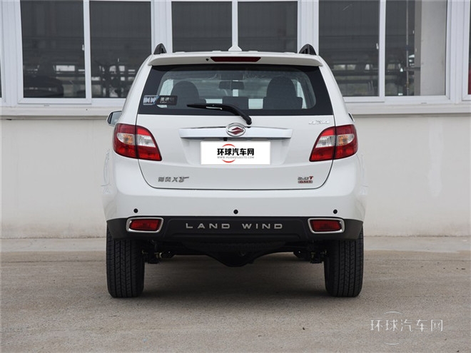 2015款 探索版 2.0T 汽油4X4豪華型