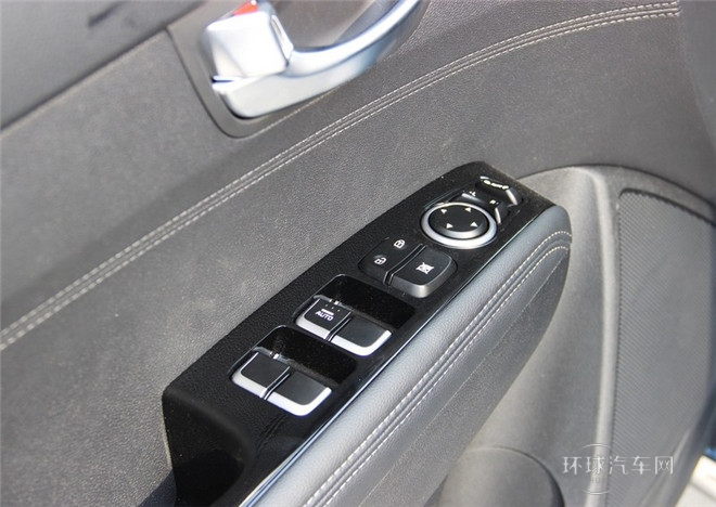 2015款 1.6L 手動兩驅GL