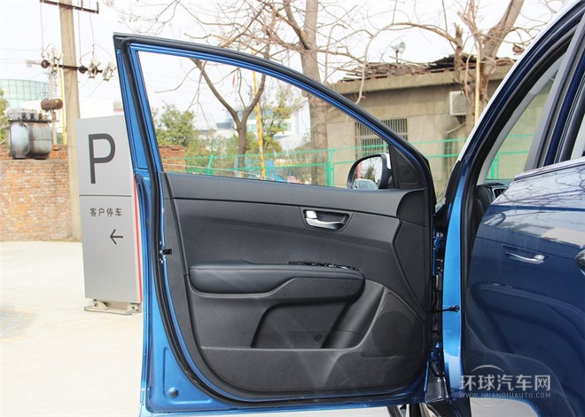 2015款 1.6L 手動兩驅GL