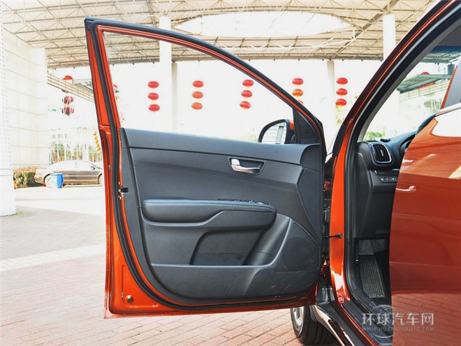 2015款 1.6L 手動兩驅GLS