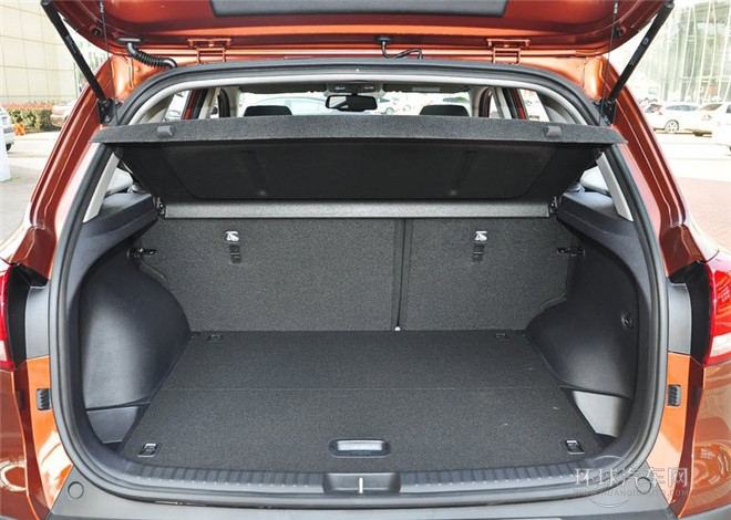 2015款 1.6L 手動兩驅(qū)GLS