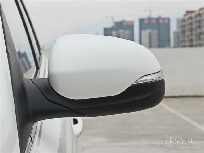 2015款 1.6L 自動兩驅(qū)DLX