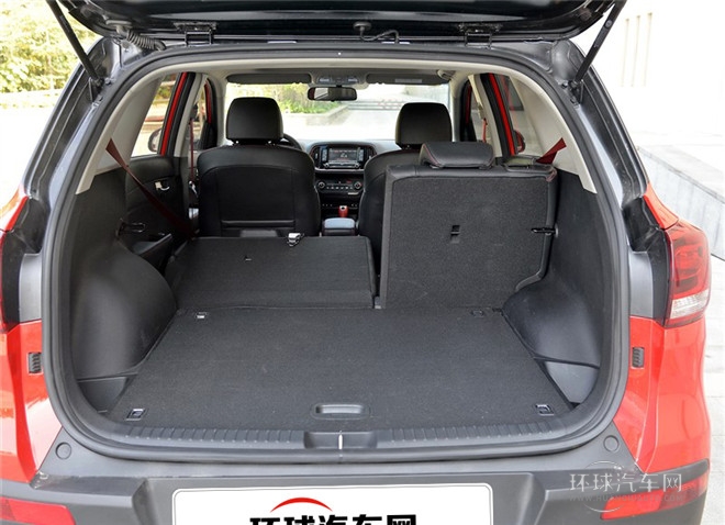 2015款 1.6T 自動(dòng)兩驅(qū)DLX